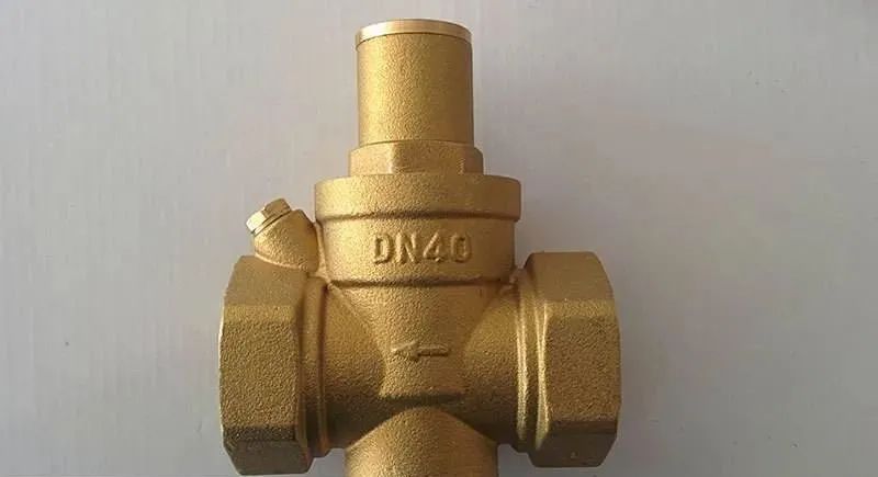 arrow direction of valve